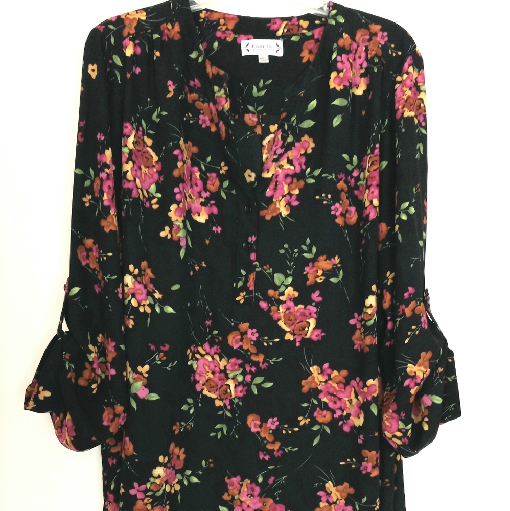 Nanette Lepore 2 black floral princess v-neck long sleeve semi sheer tun…